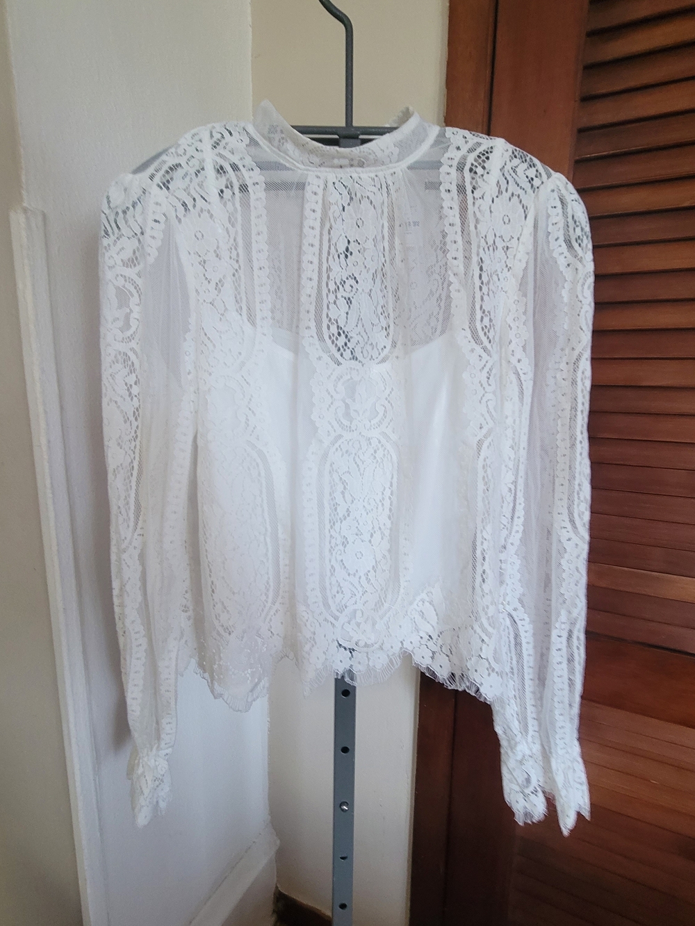 Francesca's White Lace Long-Sleeve Women's Top